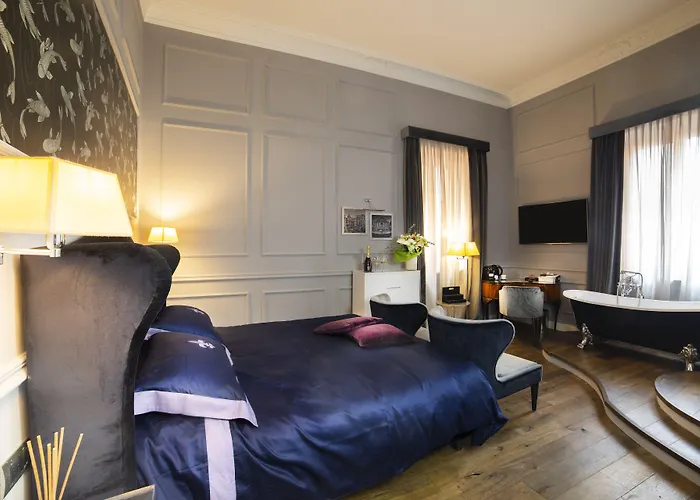 Relais San Lorenzo In Lucina Rom